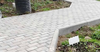 Профессиональная укладка брусчатки в Астрахани в октябре