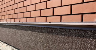 Облицовка цоколя керамогранитом в Астрахани в октябре