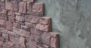 Качественная отделка цоколя фундамента снаружи в Астрахани в октябре