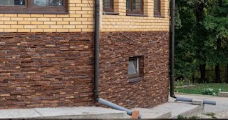Наружная отделка фундамента в Астрахани от ТротуарнаяПлитка по цене от 925 руб.
