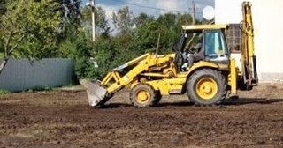 Выравнивание рельефа в Астрахани в октябре