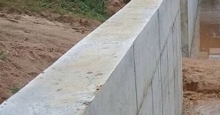 Строительство подпорной стенки из бетона в Астрахани в октябре